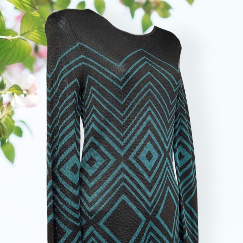 TRINA Turk Dress - Picture 3 of 4